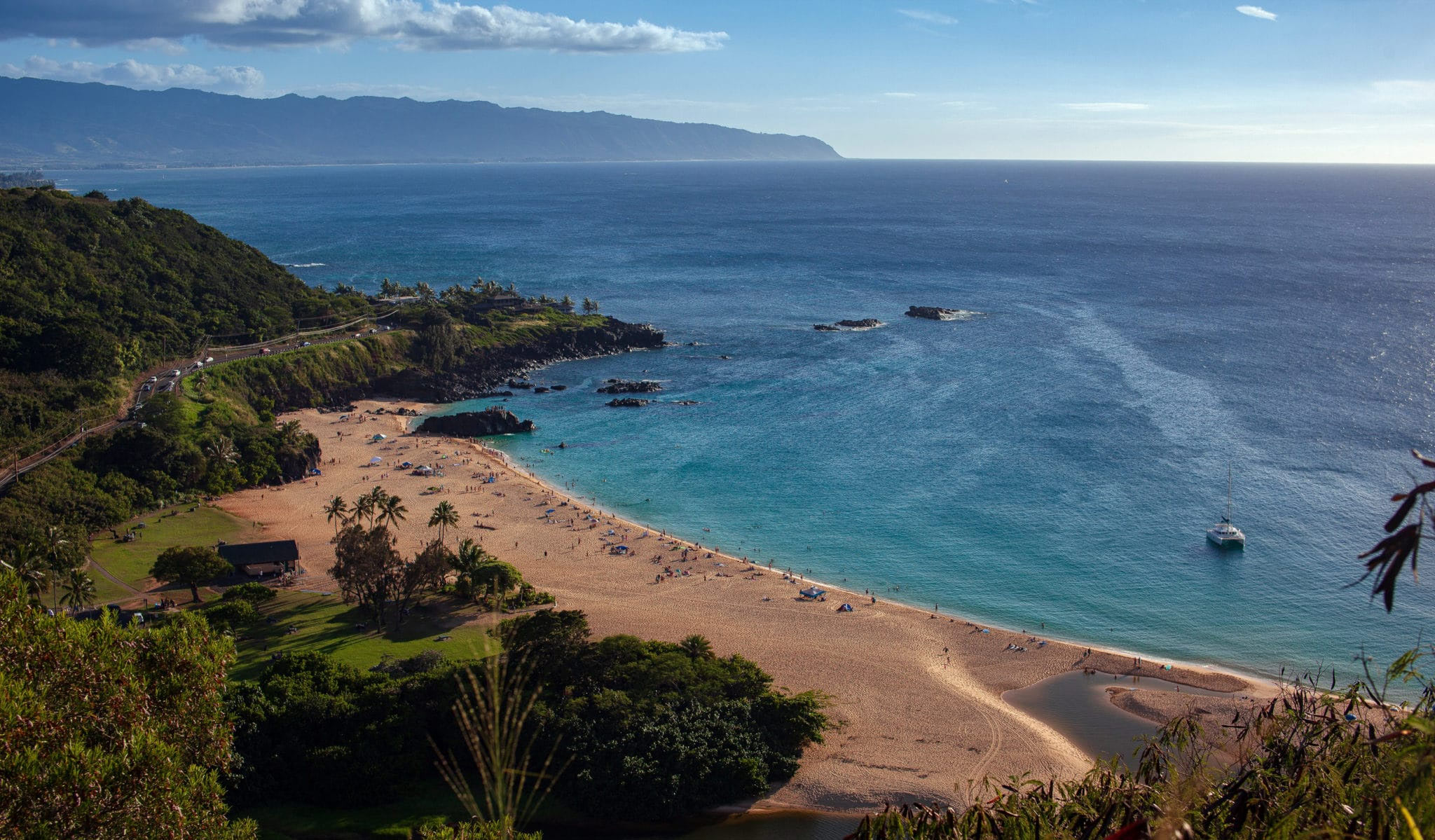 Waimea Beach Park on Oahu Island (Pass by)